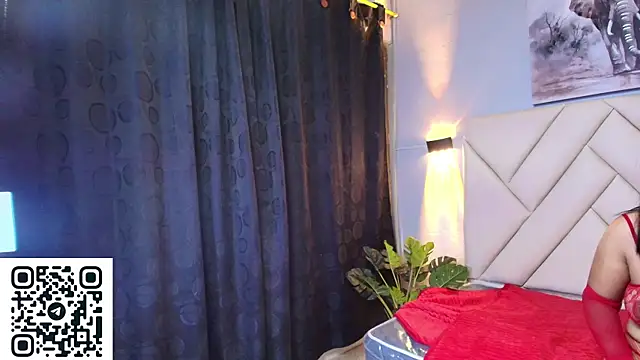 Snapshot of catalina_blake_ chatting on July 21, 8:33 pm catalina blake online show from July 21, 8:33 pm