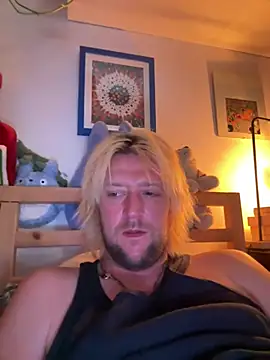 Snapshot of BigAlex1997 chatting on July 26, 1:40 pm BigAlex1997 online show from July 26, 1:40 pm