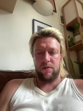 Snapshot of BigAlex1997 chatting on July 28, 2:46 pm BigAlex1997 online show from July 28, 2:46 pm