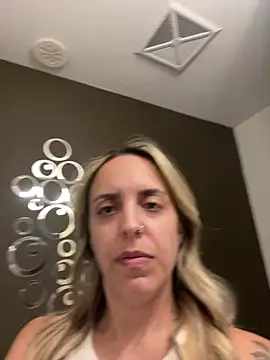 mellybearzzz online show from July 23, 6:55 am