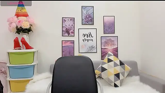 Katy Bae online show from January 17, 10:00 am