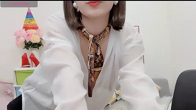 Katy Bae online show from January 18, 6:24 am