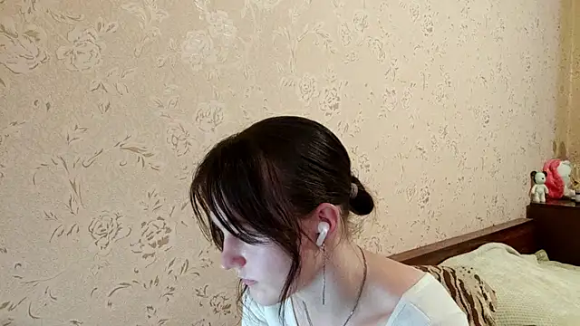 ShanPietig online show from July 28, 4:39 pm