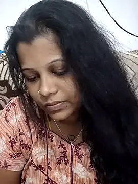 Snapshot of Jillukutty143 chatting on July 26, 8:21 am Jillukutty143 online show from July 26, 8:21 am