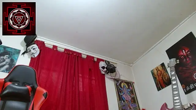 Snapshot of Amanda_Valeska chatting on April 19, 6:10 pm Amanda Valeska online show from April 19, 6:10 pm