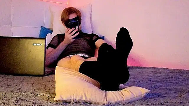 plokoon  online show from July 23, 1:53 pm