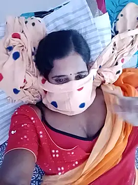 radhika78990 online show from August 5, 5:32 am
