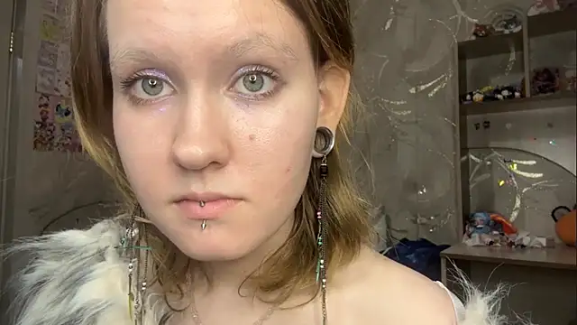 JosephineBulmer online show from July 24, 7:23 pm