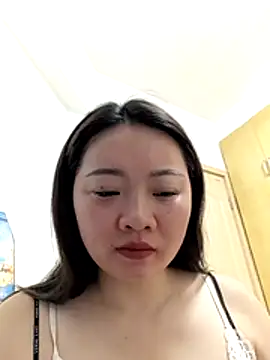 Snapshot of innnnn- chatting on July 23, 12:13 am innnnn- online show from July 23, 12:13 am