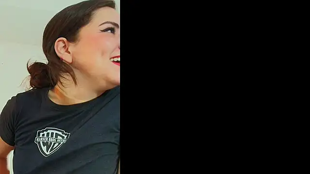 Snapshot of Julianna_SX chatting on July 27, 12:34 pm Julianna SX online show from July 27, 12:34 pm
