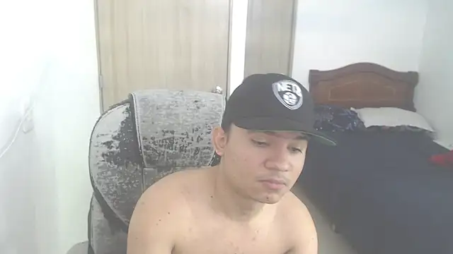 ThiagoHoyos online show from July 29, 4:16 pm