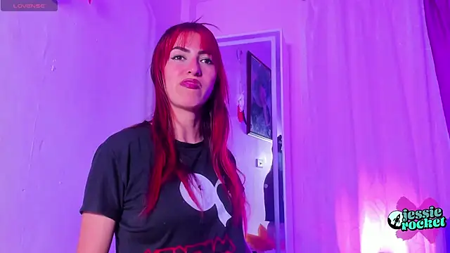 Snapshot of jessierocketx chatting on October 13, 8:53 pm jessierocketx online show from October 13, 8:53 pm