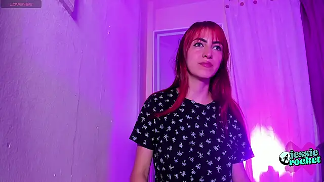 Snapshot of jessierocketx chatting on October 25, 2:56 pm jessierocketx online show from October 25, 2:56 pm