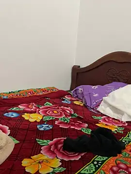 Snapshot of Candy-cuty chatting on July 29, 1:37 am Candy-cuty online show from July 29, 1:37 am