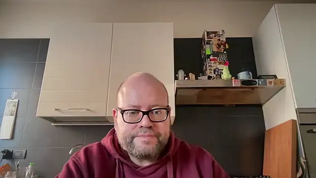 theitalianbear online show from December 9, 1:55 pm