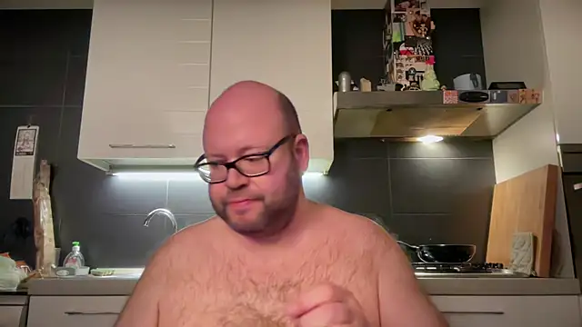 theitalianbear online show from January 29, 6:50 pm