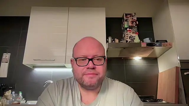 theitalianbear online show from February 12, 2:56 am