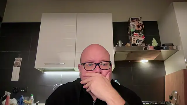 theitalianbear online show from October 19, 12:22 am