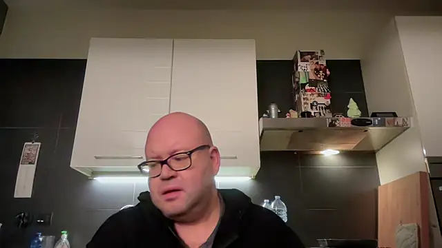 theitalianbear online show from October 21, 2:56 am