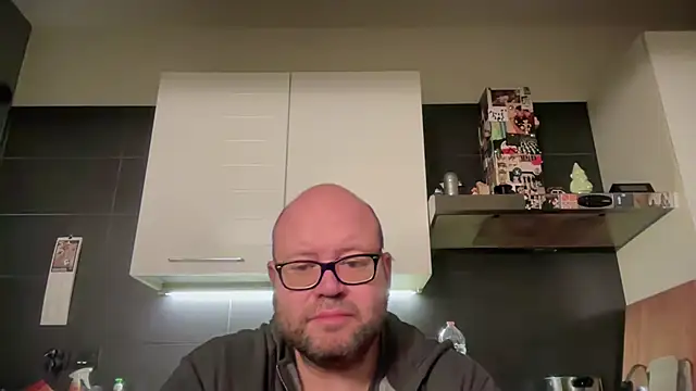 theitalianbear online show from November 29, 12:02 am