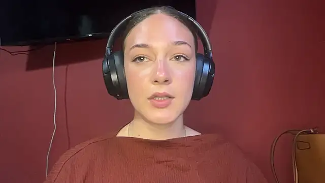 Snapshot of AgnesVallery chatting on July 30, 12:37 pm AgnesVallery online show from July 30, 12:37 pm