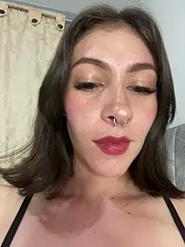 Snapshot of Amy_free chatting on July 28, 10:09 pm Amy free online show from July 28, 10:09 pm
