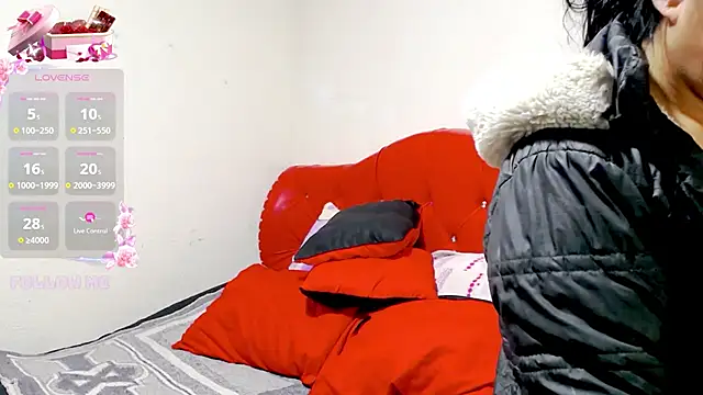 Snapshot of sexy_jhoan88 chatting on October 11, 12:15 pm sexy jhoan88 online show from October 11, 12:15 pm