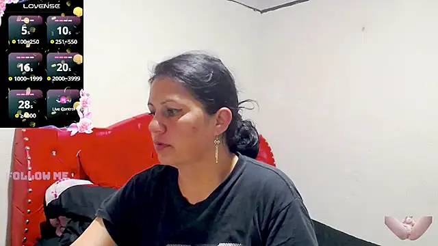 Snapshot of sexy_jhoan88 chatting on November 23, 10:04 am sexy jhoan88 online show from November 23, 10:04 am