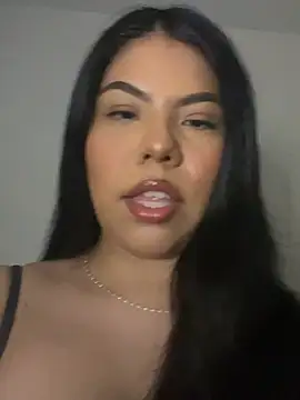 jazminbabylove online show from July 29, 1:15 am