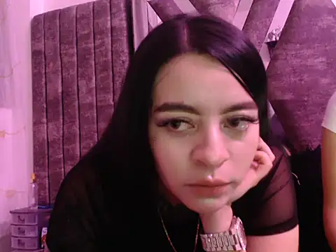aisha alice online show from July 28, 12:23 pm
