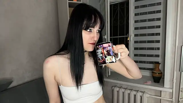 H0lyM0ly online show from July 28, 7:39 pm