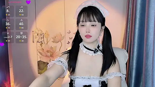 Snapshot of Magg1e_ chatting on August 3, 6:34 am Magg1e online show from August 3, 6:34 am