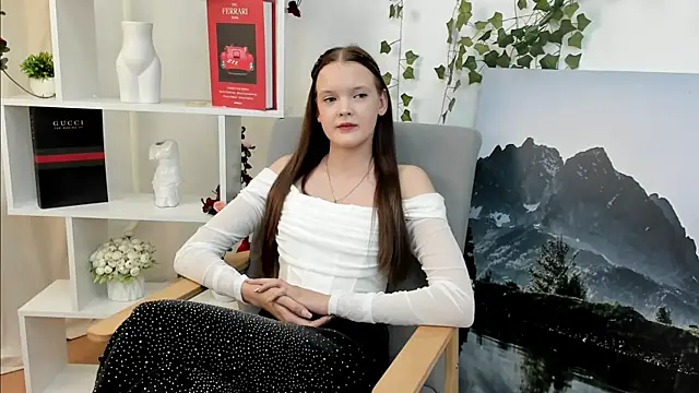 Snapshot of ShaniGalimore chatting on July 29, 10:35 am ShaniGalimore online show from July 29, 10:35 am