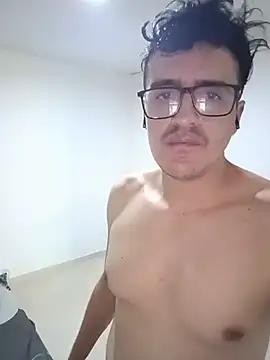 WildMatthew online show from July 28, 4:39 pm