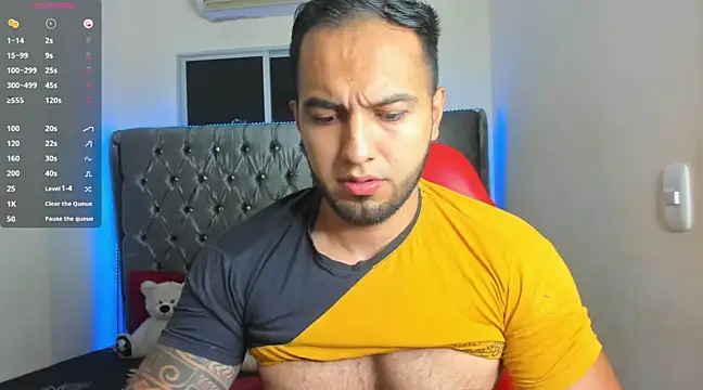 Snapshot of mrloganfuck1 chatting on February 4, 9:38 am mrloganfuck1 online show from February 4, 9:38 am