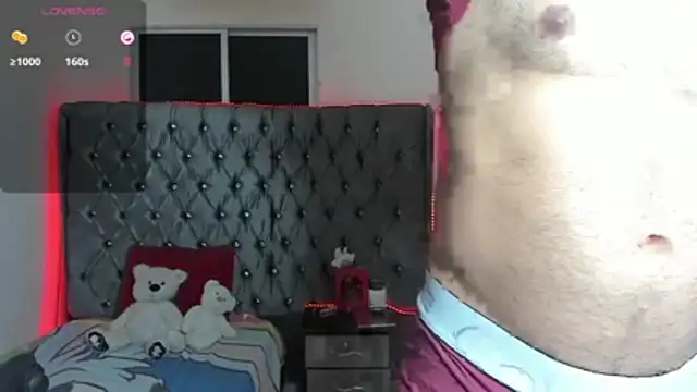 Snapshot of mrloganfuck1 chatting on March 20, 6:07 am mrloganfuck1 online show from March 20, 6:07 am