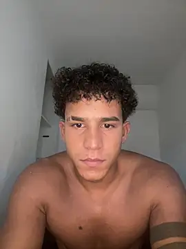 Snapshot of Biut_Bruschi1 chatting on July 30, 5:23 pm Biut Bruschi1 online show from July 30, 5:23 pm