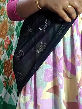 Snapshot of Dhevasena chatting on July 28, 8:52 pm Dhevasena online show from July 28, 8:52 pm