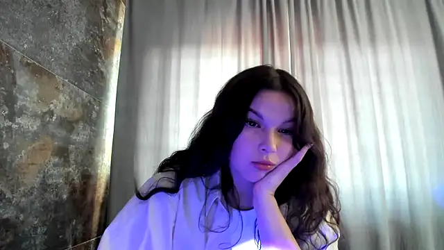 Veronika5404 online show from August 3, 5:06 pm
