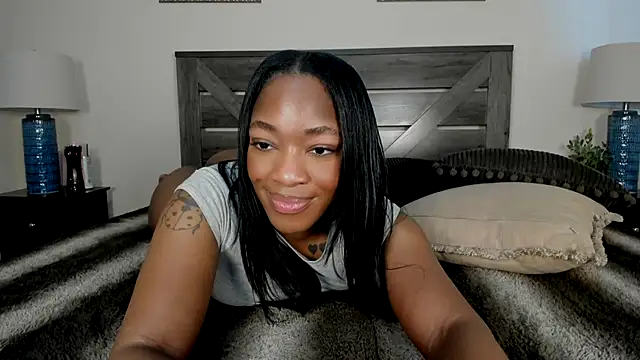 nicolesolace online show from June 25, 9:08 pm