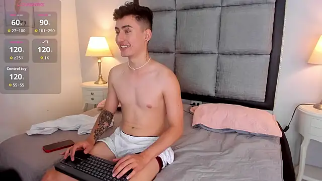 Snapshot of dominik_black chatting on August 3, 9:51 pm dominik black online show from August 3, 9:51 pm