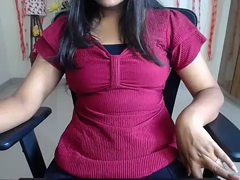 Snapshot of shy_girll01 chatting on August 2, 6:23 am shy girll01 online show from August 2, 6:23 am