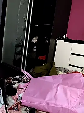 Karinaskyx online show from August 8, 2:08 pm