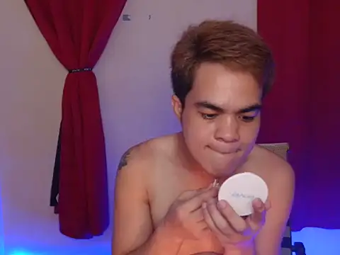 Snapshot of mike_jm chatting on November 25, 9:09 am mike jm online show from November 25, 9:09 am