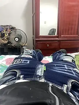 mkarlosmodelos online show from August 3, 10:24 pm