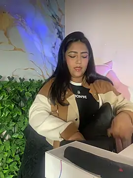 NIKOL 20X online show from August 4, 5:59 pm
