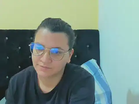 MARILYN GARCIA online show from December 23, 3:23 pm