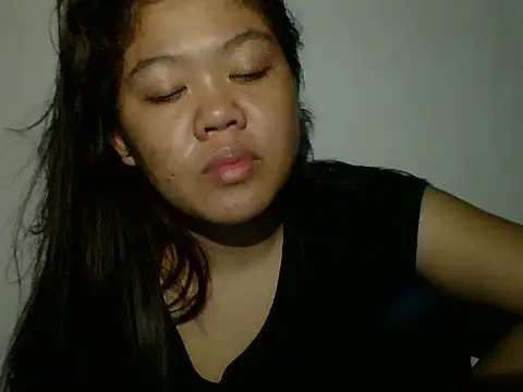 z0elyn online show from August 7, 3:25 pm