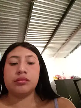 Snapshot of kerly_20 chatting on August 8, 2:25 am kerly 20 online show from August 8, 2:25 am