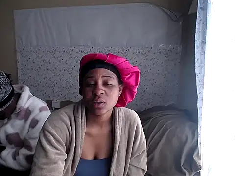 VelvetCherryXX online show from August 6, 9:22 am